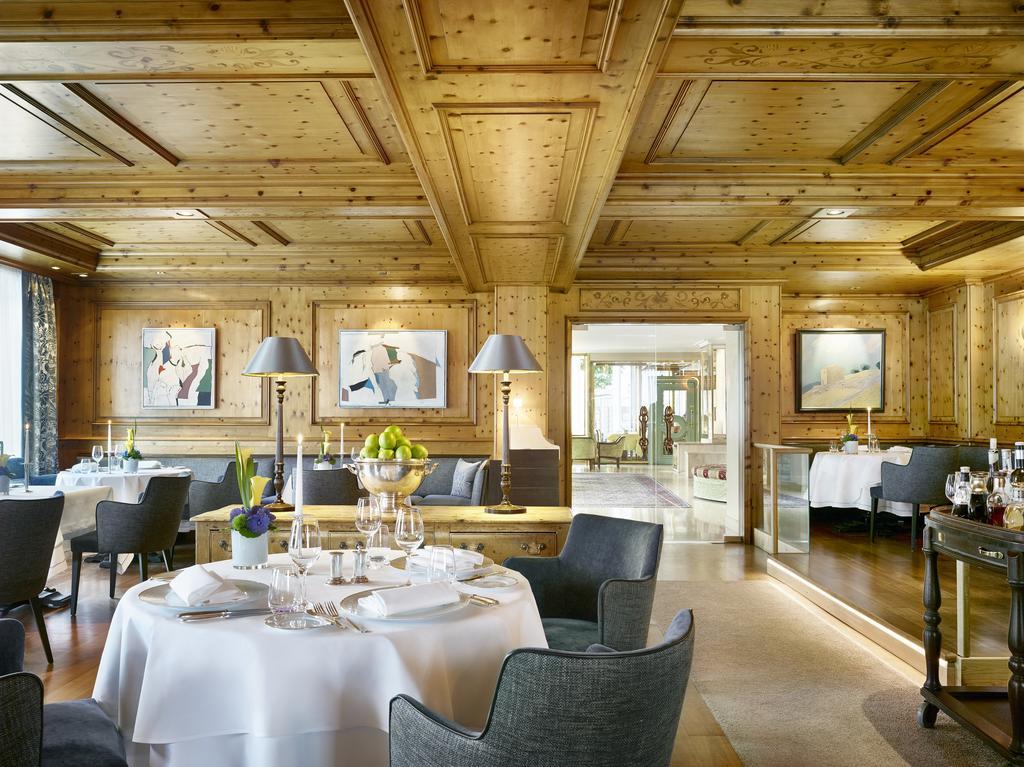 โรงแรมโคลอมบี ไฟรบวร์กอิมไบรส์เกา ภายนอก รูปภาพ Restaurant "Dolder Grand"