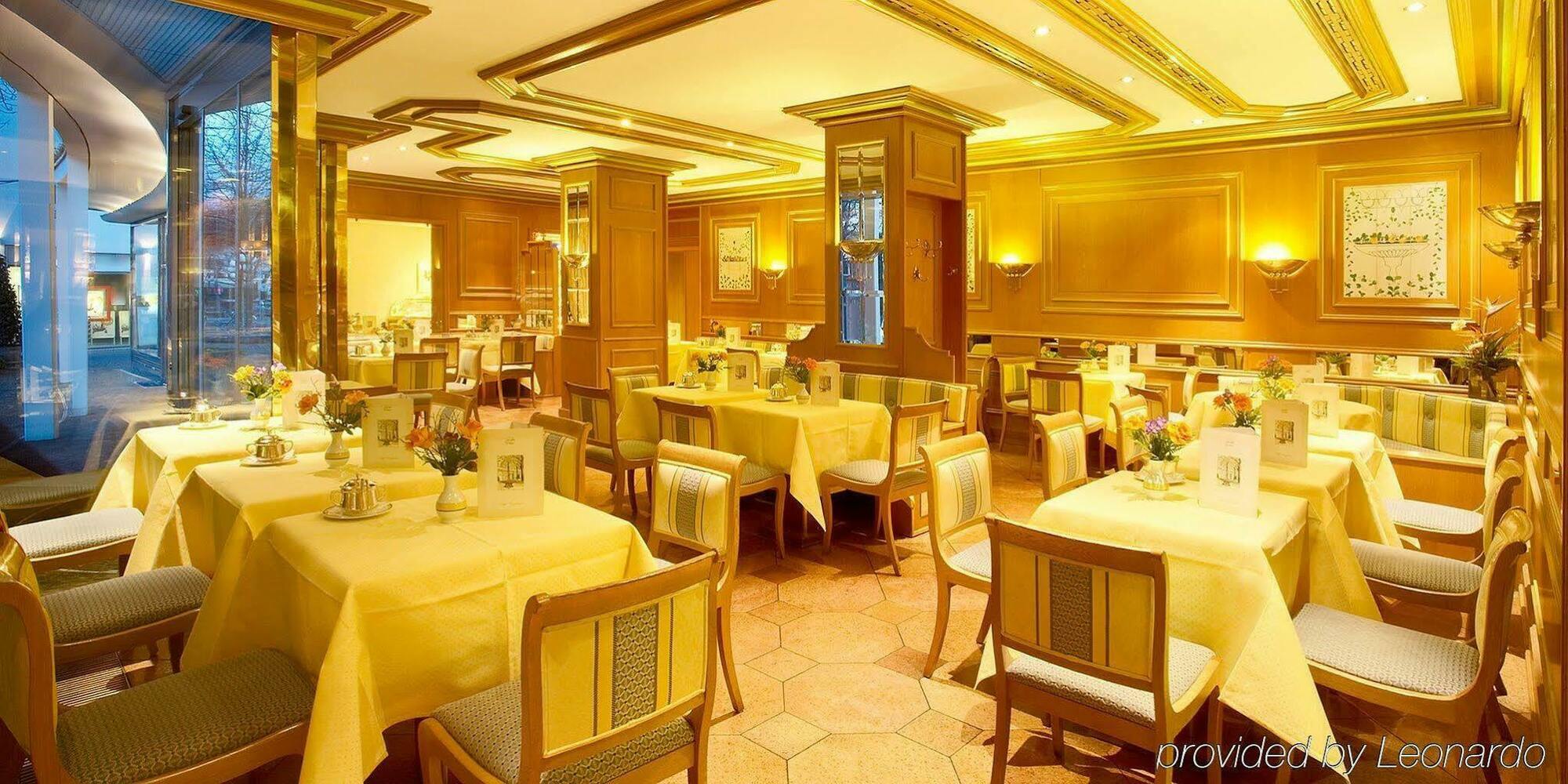โรงแรมโคลอมบี ไฟรบวร์กอิมไบรส์เกา ภายนอก รูปภาพ Restaurant